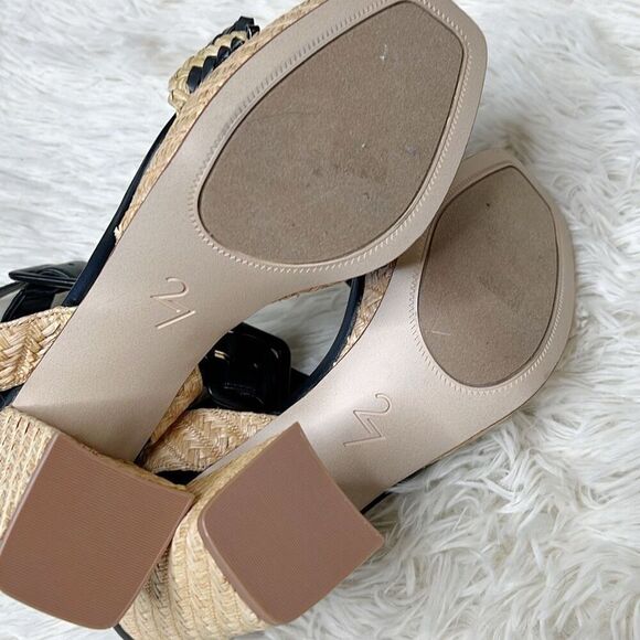 27 EDIT Naturalizer Jaselle Ankle Strap Platform Sandal (Women) Size 8M - Picture 7 of 7